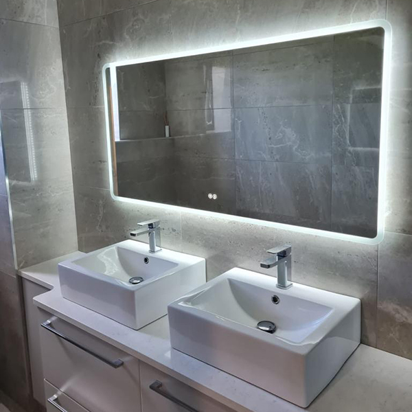 Large 1400x700mm Bathroom Mirror